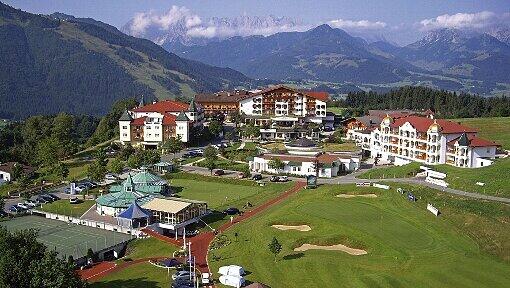 Wohlfühlen ohne Grenzen im 4*-Superior-Hotel Peternhof in Tirol. Wohlfühlen ohne Grenzen im 4*-Superior-Hotel Peternhof in Tirol.
