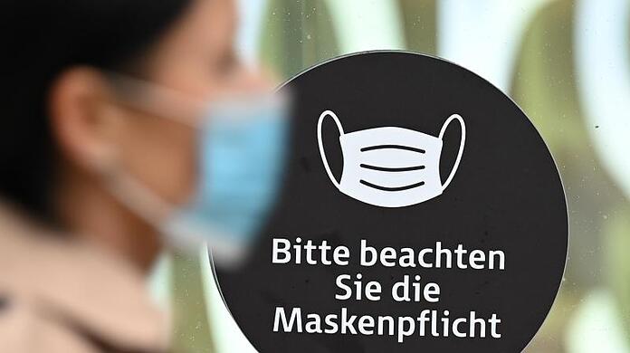 Maskenpflicht in Deutschland - auch finanziell für viele ein Thema.