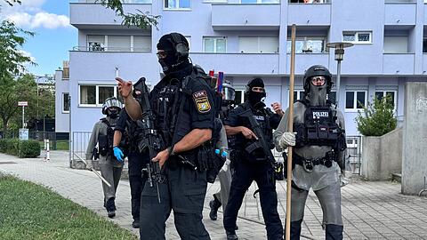 Die Polizei war mit vielen Kr&auml;ften vor Ort.