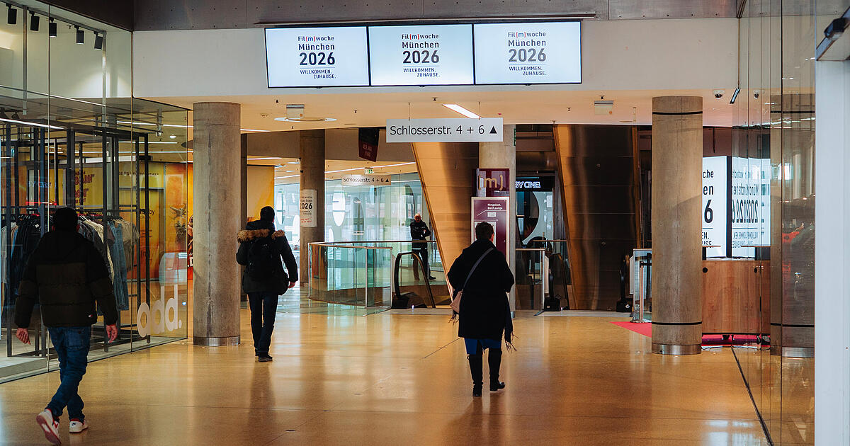 Nach-Messerattacke-in-Math-ser-Passage-Zwei-Verd-chtige-in-U-Haft