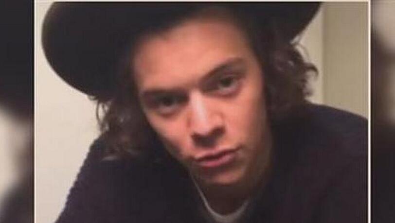 Harry Styles versucht sich daran, eine Hochzeit zu verhindern Harry Styles versucht sich daran, eine Hochzeit zu verhindern