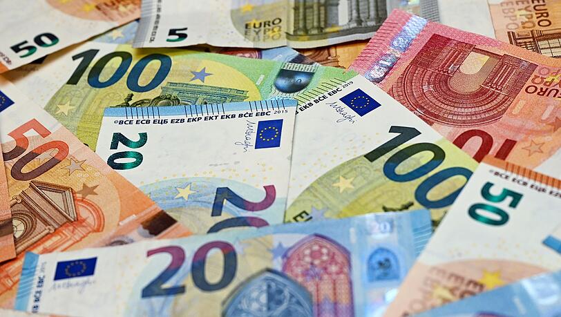 Verbraucherzentrale fordert einen besseren Schutz vor Betrug bei Online-Krediten. (Symbolbild)