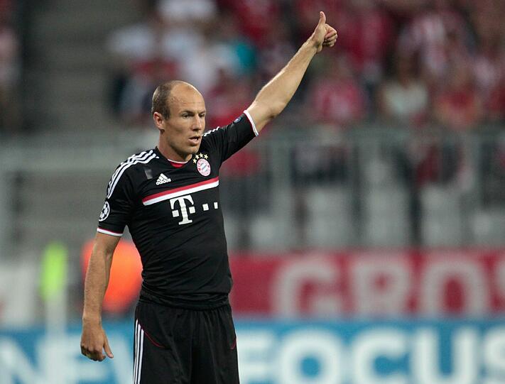 Der zweifache Torschütze Arjen Robben schlug nach dem Spiel Alarm, übte Kritik am Spiel der Bayern. Sehen Sie hier die Bilder von Robbens Auftritt gegen den FC Zürich.
