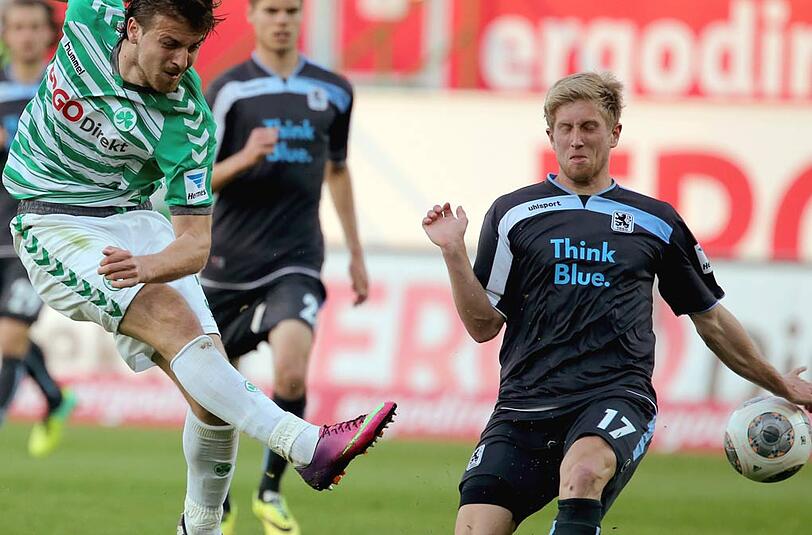 Linker Außenverteidiger ist Sebastian Hertner.