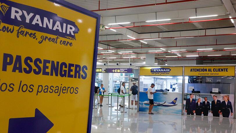 Der Streik des Bodenpersonals für Ryanair in Spanien hatte zunächst kaum Auswirkungen für die Passagiere. Es gab leichte Verspätungen, aber von gestrichenen Flügen wurde nichts bekannt.