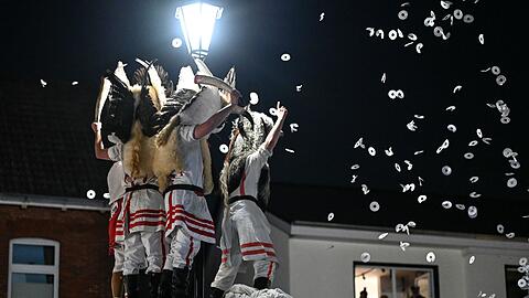 Das Klaasohm-Fest auf Borkum geh&ouml;rt seit Generationen f&uuml;r die Inselbewohner zum H&ouml;hepunkt des Jahres.