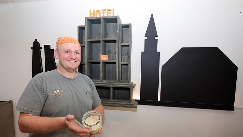 Der Kieler B&auml;cker David Sch&ouml;ne er&ouml;ffnet ein kleines Hotel.