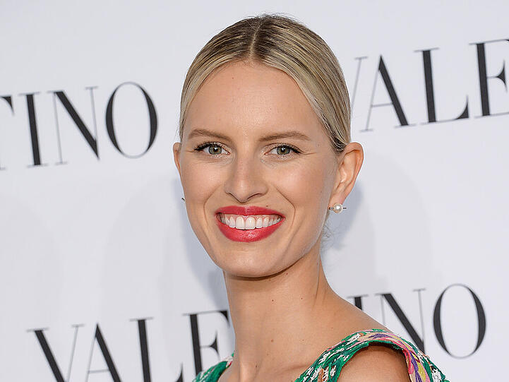 Karolina Kurkova will ihren Sohn zum Gentleman erziehen
