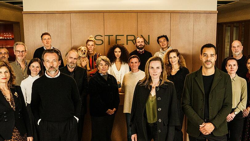 Die Mitarbeiter der fiktiven Schauspielagentur Stern von "Call My Agent Berlin".
