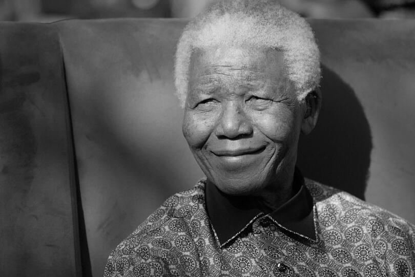 Der ehemalige südafrikanische Präsident Nelson Mandela ist am Donnerstagabend verstorben.