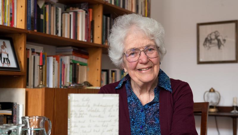 Laureen Nussbaum beim dpa-Interview über das Buch "Anne Frank - Liebe Kitty".