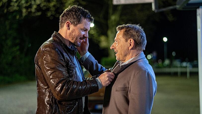 Stuttgart-"Tatort": Sebastian Bootz (Felix Klare, l.) und Thorsten Lannert (Richy Müller) in ihrer berauschenden "Nacht der Kommissare".