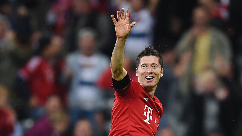"Das war ein historischer Abend für mich", sagt Bayern-Star Lewandowski nach seinem Fünferpack am 22. September 2015 gegen Wolfsburg. "Das war ein historischer Abend für mich", sagt Bayern-Star Lewandowski nach seinem Fünferpack am 22. September 2015 gegen Wolfsburg.