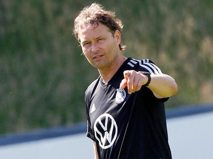 Gibt in zwei EM-Qualifikationspielen die Richtung vor: Löw-Assistent Marcus Sorg.
