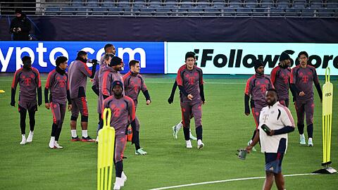 Der FC Bayern trifft auf ein Team mit zwei Cheftrainern.