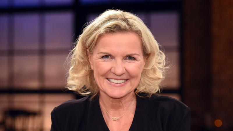Die Autorin Hera Lind 2016 in der WDR Talksshow "Kölner Treff". Die Autorin Hera Lind 2016 in der WDR Talksshow "Kölner Treff".