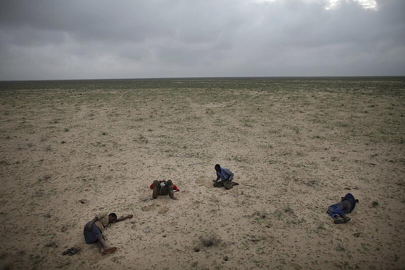 Der Kanadier Ed Ou (Getty Images)hat somalische Flüchtligner auf ihrem WEg nach Jemen fotografiert.