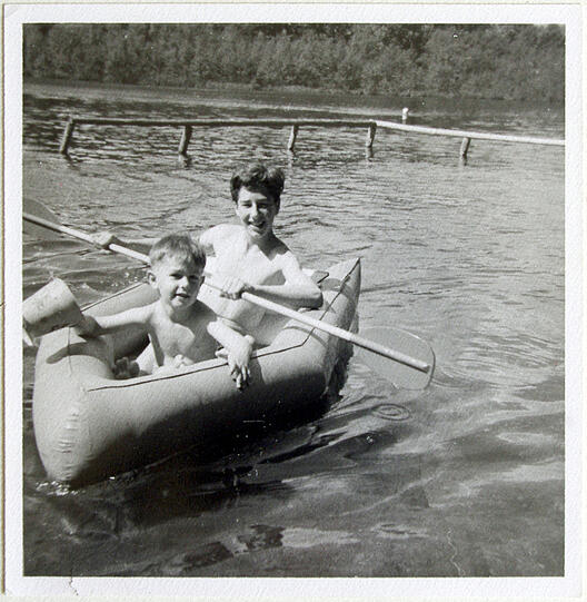 1964 beim Baden im Steinsee.