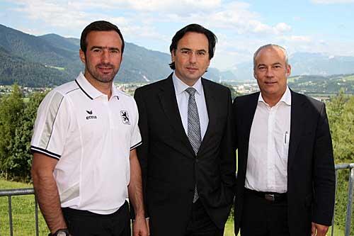 Der neue Geschäftsführer des TSV 1860 München Dr. Robert Niemann Präsident Rainer Beeck und Miki Stevic