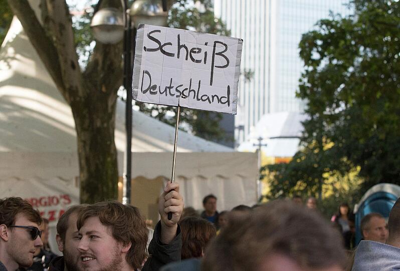Neben den Feierlichkeiten gab es auch Proteste.