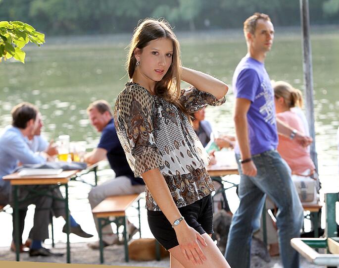 Nadia Ciochelli: Sie ist unter den Top 30 der zahlreichen Bewerberinnen. Wird Nadia die "Schöne Münchnerin 2011"?
