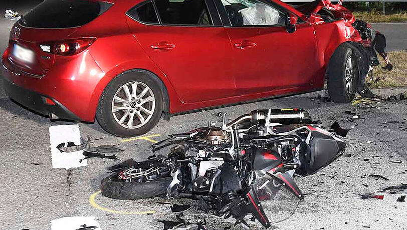 Die Bilder vom Unfallort. Die Bilder vom Unfallort.