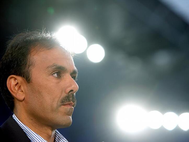 Jos Luhukay trainiert ab sofort den Zweitligist FC Augsburg.