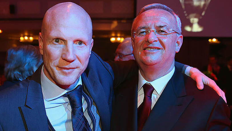 Der FC Bayern ist eine große Familie: Sportvorstand Matthias Sammer und Martin Winterkorn, Mitglied des Aufsichtsrats (rechts). Der FC Bayern ist eine große Familie: Sportvorstand Matthias Sammer und Martin Winterkorn, Mitglied des Aufsichtsrats (rechts).