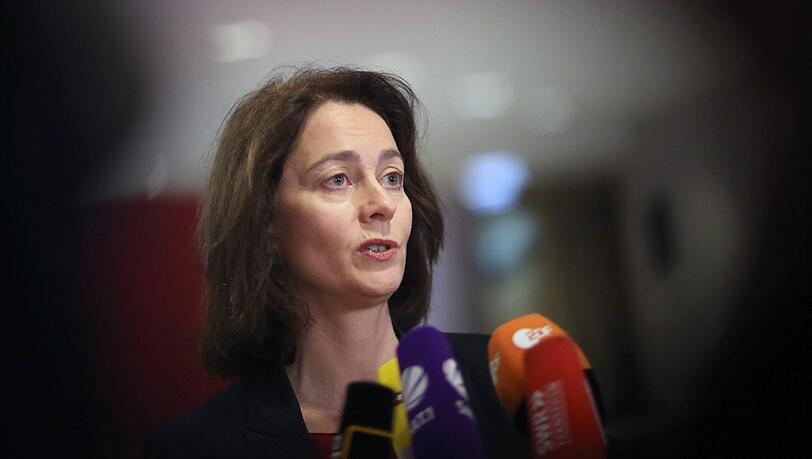Die SPD-Generalsekretärin warf dem CDU-Generalsekretär "Rüpeleien" vor. Foto: Fredrik von Erichsen Die SPD-Generalsekretärin warf dem CDU-Generalsekretär "Rüpeleien" vor. Foto: Fredrik von Erichsen