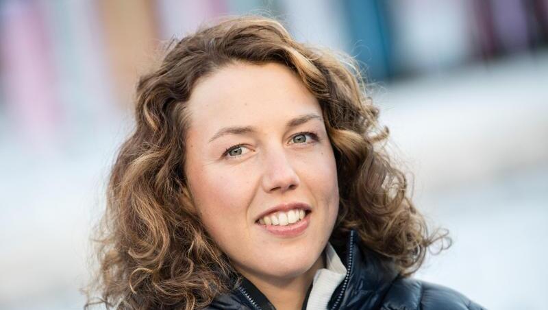 "Ob das jetzt pervers oder einfach typisch Fußball ist, ist schwer zu beurteilen.": Laura Dahlmeier zum Re-Start der Bundesliga. "Ob das jetzt pervers oder einfach typisch Fußball ist, ist schwer zu beurteilen.": Laura Dahlmeier zum Re-Start der Bundesliga.