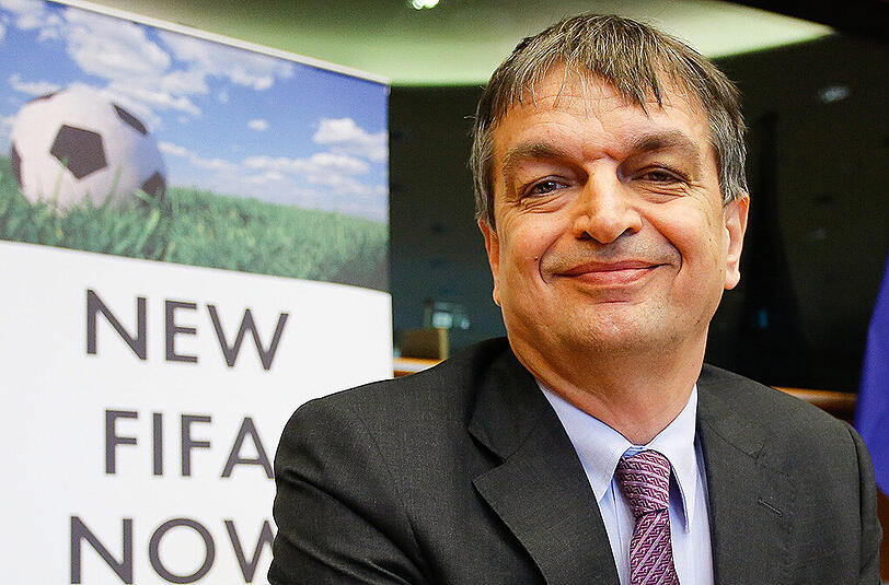 Jérôme Champagne (56/Frankreich) ist bei seinen gewünschten Reformen komplett auf sich alleine gestellt. Wird es bei einer möglichen Kandidatur schwer haben, die möglichen Unterstützer für sich zu gewinnen.