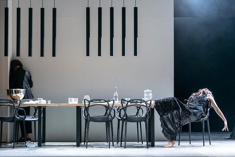 "Ariadne auf Naxos", inszeniert von Dirk Schmeding im Staatstheater Augsburg.
