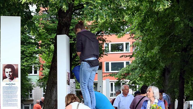 Erinnerung an mutige Menschen. Erinnerung an mutige Menschen.