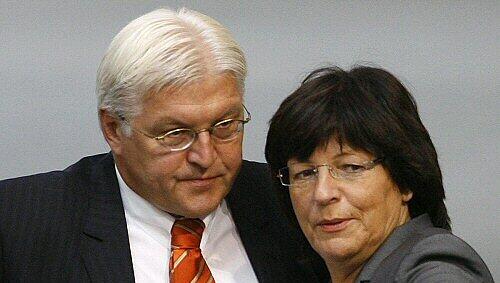 Frank-Walter Steinmeier und Ulla Schmidt Frank-Walter Steinmeier und Ulla Schmidt