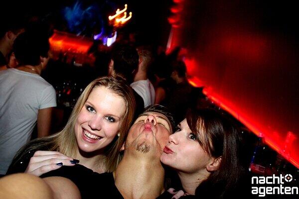 "Neuraumschiff - die ausergalaktische Silvesterparty" im Neuraum. Noch mehr Fotos gibt es unter: www.nachtagenten.de.