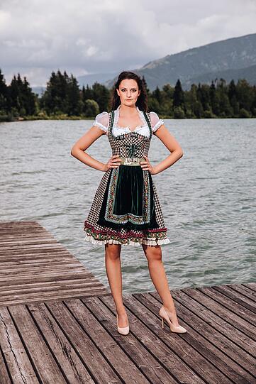 Patricia (23)
