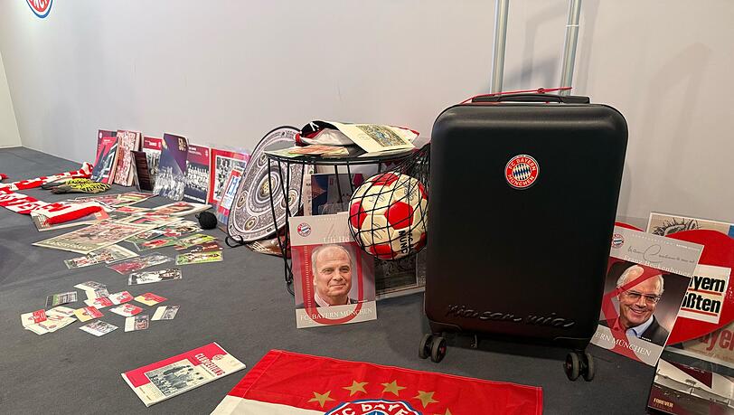 Mit einem Erinnerungskoffer will der FC Bayern Menschen mit Demenz und Alzheimer helfen. Mit einem Erinnerungskoffer will der FC Bayern Menschen mit Demenz und Alzheimer helfen.