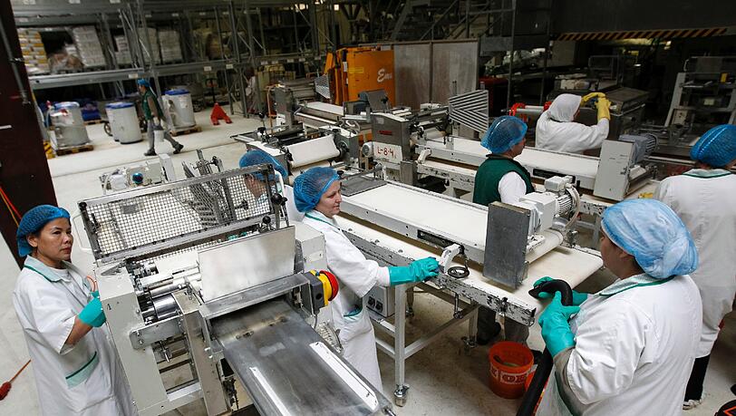 Müller-Brot steht vor dem endgültigen Aus:
Die insolvente Großbäckerei aus dem oberbayerischen Neufahrn ist bei
einer Hygieneprüfung erneut durchgefallen. Müller-Brot steht vor dem endgültigen Aus:
Die insolvente Großbäckerei aus dem oberbayerischen Neufahrn ist bei
einer Hygieneprüfung erneut durchgefallen.