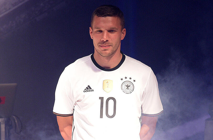 Am Montag wurde das neue DFB-Heimtrikot für die kommende EM in Frankreich präsentiert. Hier gibt's die Bilder aus Berlin.