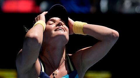 Dajana Jastremska jubelt über ihren Eiunzug ins Halbfinale der Australian Open.