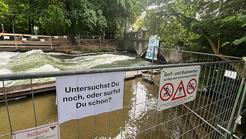 "Untersuchst du noch oder surfst du schon?" Langsam werden die Kommentare auf die Sperrung immer zynischer.