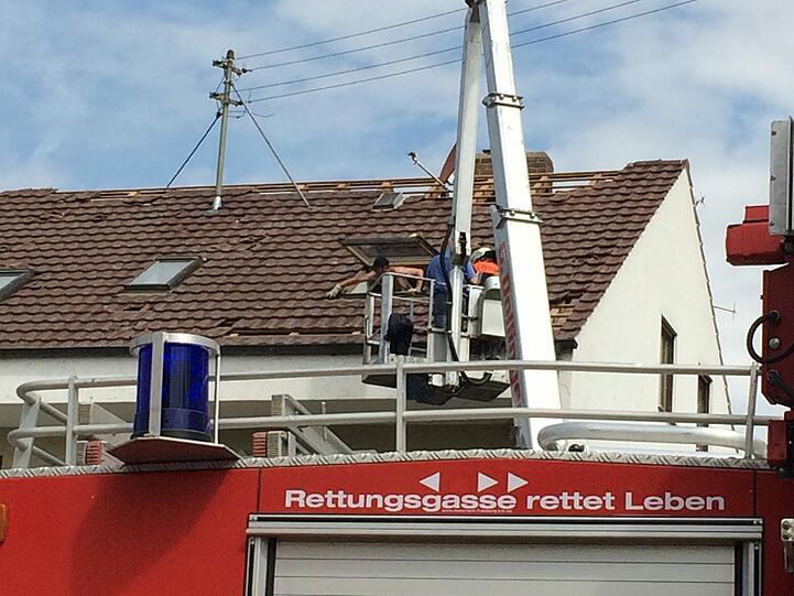 Verwüstung in Affing: Das Unwetter hat im Dorf in Aichach getobt. Die Bilder.