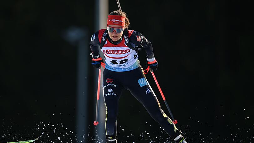 Biathletin Janina Hettich-Walz kam mit der deutschen Mixed-Staffel beim Weltcup in Nove Mesto auf Rang vier.
