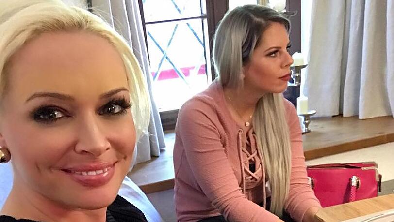 Daniela Katzenberger und Schwester Jennifer Frankhauser Daniela Katzenberger und Schwester Jennifer Frankhauser