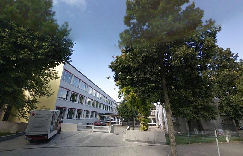 Renovierungsbedürftig aus Sicht der Kommunalpolitiker: das Asam-Gymnasium.