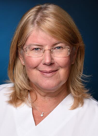Professor Andrea Fischer leitet die Abteilung für Neurologie, Neurochirurgie und Epilepsie an der Kleintierklinik der Ludwig-Maximilians-Universität München. Professor Andrea Fischer leitet die Abteilung für Neurologie, Neurochirurgie und Epilepsie an der Kleintierklinik der Ludwig-Maximilians-Universität München.