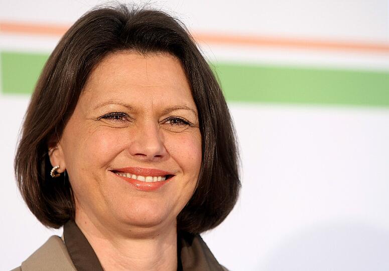 Bundesverbraucherschutzministerin Ilse Aigner
(CSU) wirbt für mehr Spenden von Lebensmitteln an bedürftige Menschen.