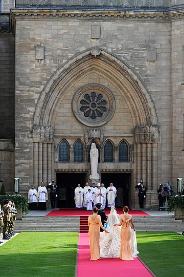 Der Weg zum Altar.