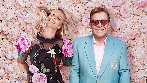 Britney Spears und Elton John machen gemeinsame Sache in "Hold Me Closer".