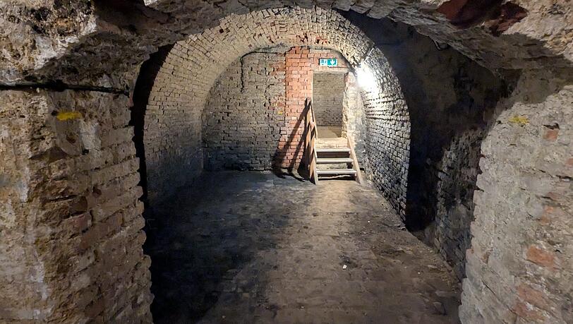 Wie ein Labyrinth ist der Lindenkeller heute. Im Zweiten Weltkrieg wurden Querverbindungen geschaffen, weil die Keller zu Bunkern umfunktioniert wurden.